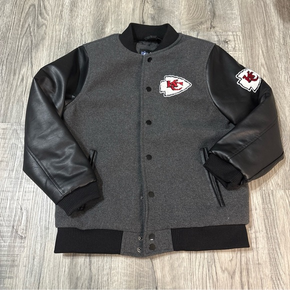 Kansas City Chiefs NFL Ultra Game Varsity Bomber Jacket Youth 14-16 NWT